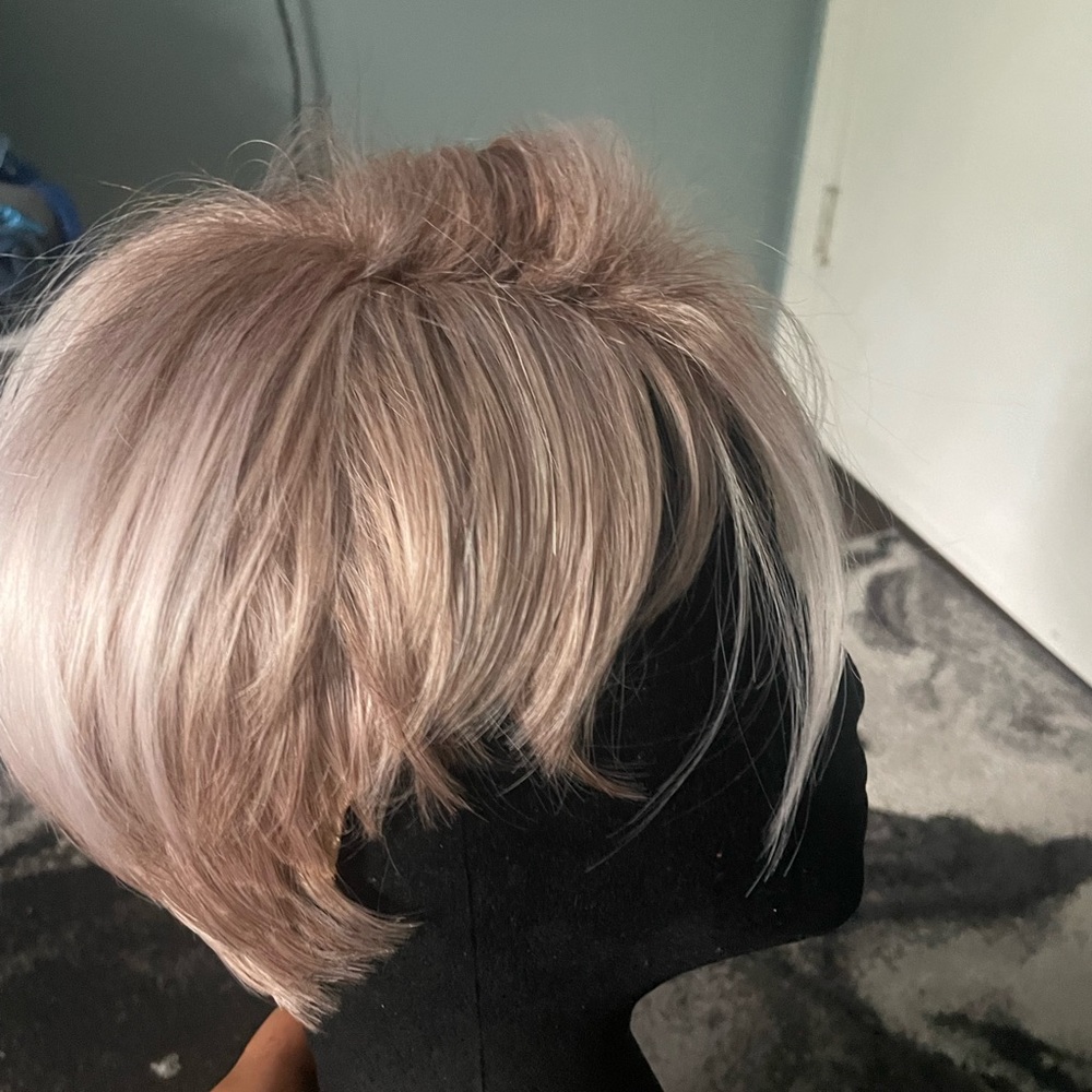 Pretty wig